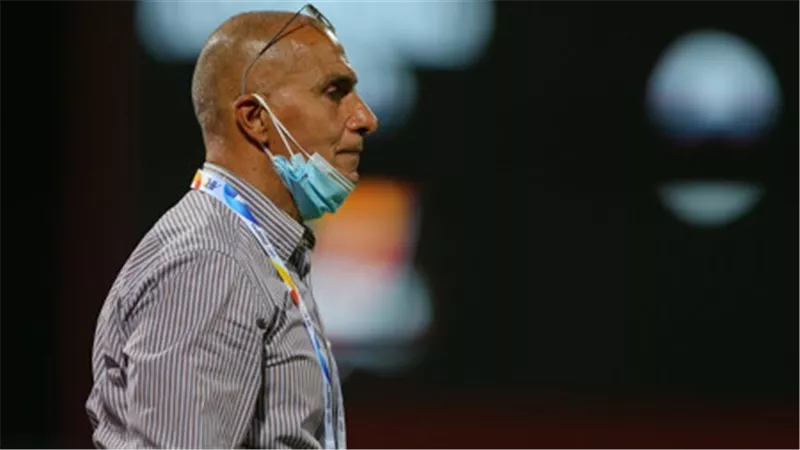 بشرط وحيد.. أيوب أوديشو يوافق على تدريب منتخب العراق