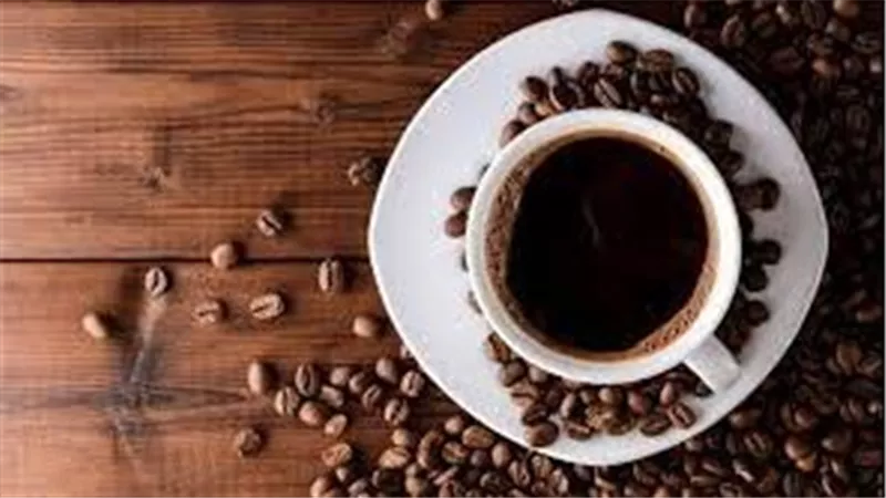  خبيرة تغذية روسية تكشف ما يحدث عند شرب القهوة أثناء تناول الطعام