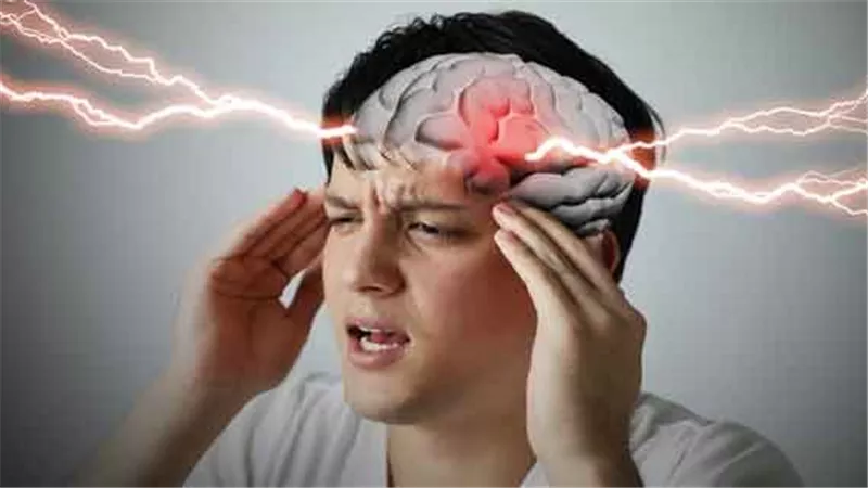 أحذر.. علامة تظهر في الأطراف تنذر بحدوث سكتة دماغية