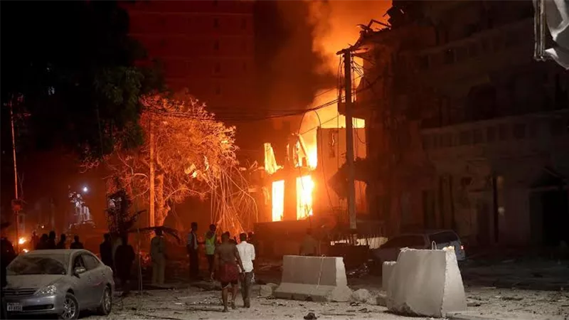 انفجارات عنيفة تهز العاصمة الصومالية مقديشو