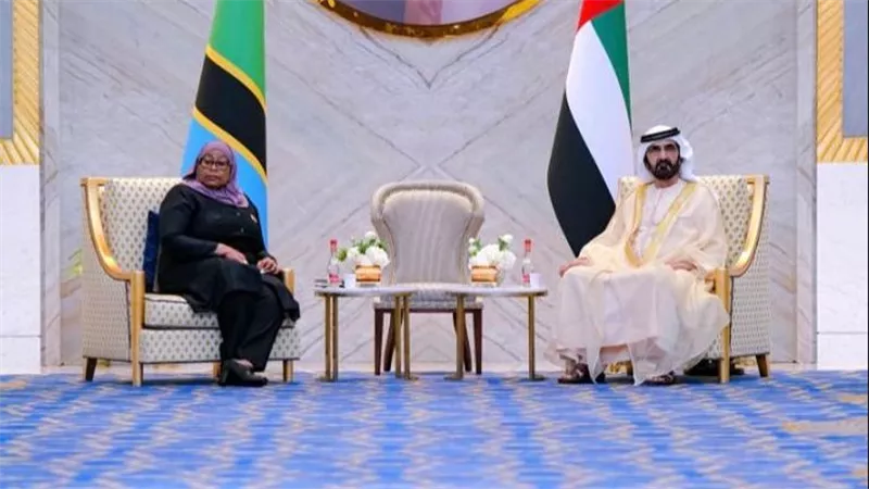 حاكم دبي يستقبل رئيسة تنزانيا في معرض إكسبو 2020 دبي