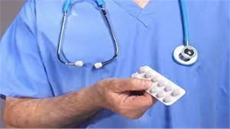 ها هناك آثار جانبية للعقاقير المخفضة للكوليسترول؟.. دراسة تُجيب