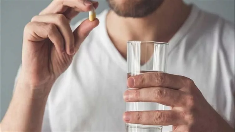  الفيتامينات الخمسة التي يجب على جميع الرجال التفكير في تناولها