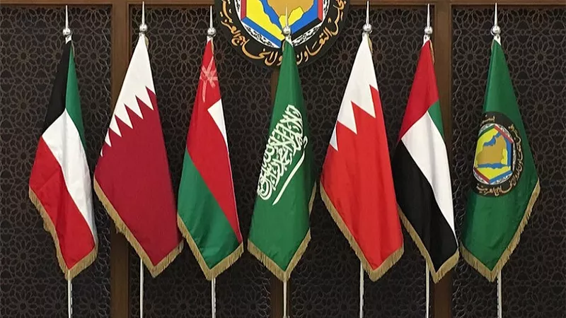 مجلس التعاون الخليجي يدعو إلى تصنيف الحوثيين جماعة إرهابية مجلس التعاون الخليجي يدعو إلى تصنيف الحوثيين جماعة إرهابية
