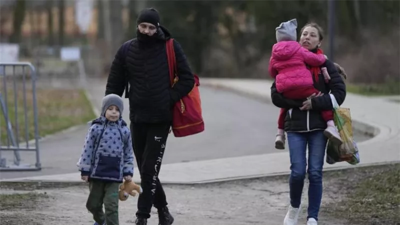 رحيل أكثر من 3 ملايين من أوكرانيا منذ بدء الغزو الروسي