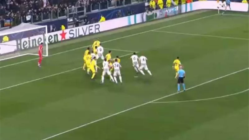 بثلاثية.. فياريال يضرب يوفنتوس على أرضه في دورى أبطال أوروبا