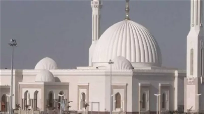 مسجد الفتاح العليم بالعاصمة الإدارية.. قصة الافتتاح وأبرز المعلومات