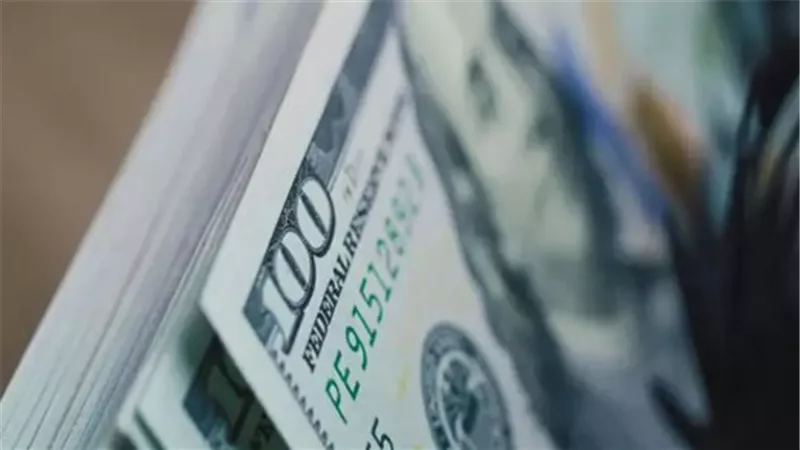 قبل التعاملات المصرفية.. تعرف على سعر الدولار اليوم في البنوك المصرية