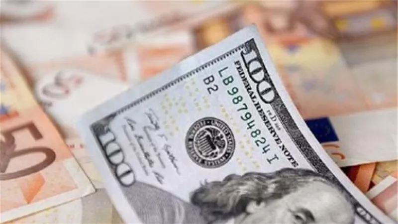 الدولار أمام الجنيه يثير الانتباه.. كم سجل في البنوك اليوم؟