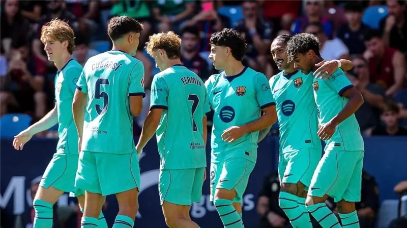 برشلونة يكتسح ليفانتي برباعية ويواصل صدارته للدوري الإسباني