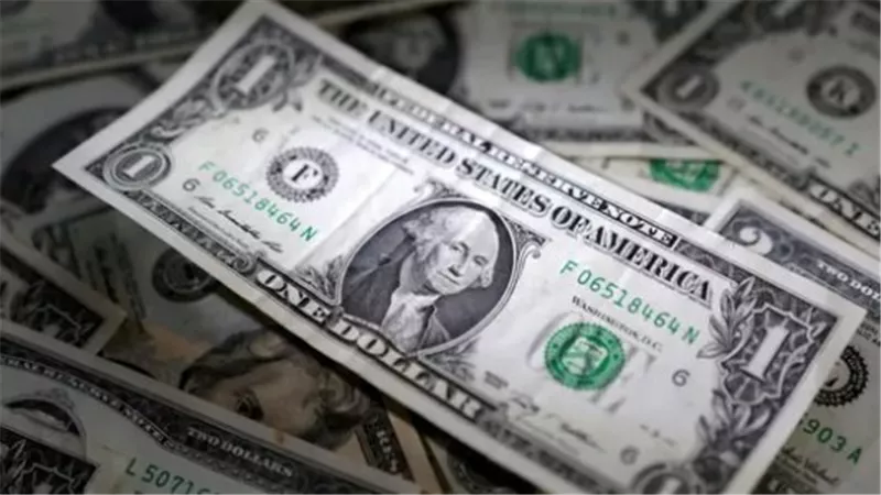 تراجع سعر الدولار مقابل الجنيه فى البنوك اليوم الأحد