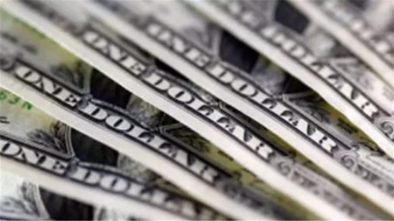 أسعار الدولار اليوم.. بنك يسجل 51.50 جنيه للبيع
