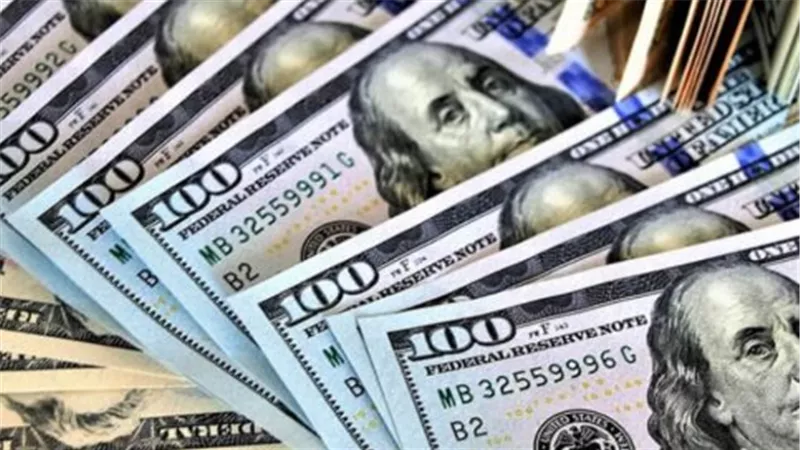 سعر الدولار اليوم السبت.. كم سجل في البنك المركزي والأهلي ومصر؟