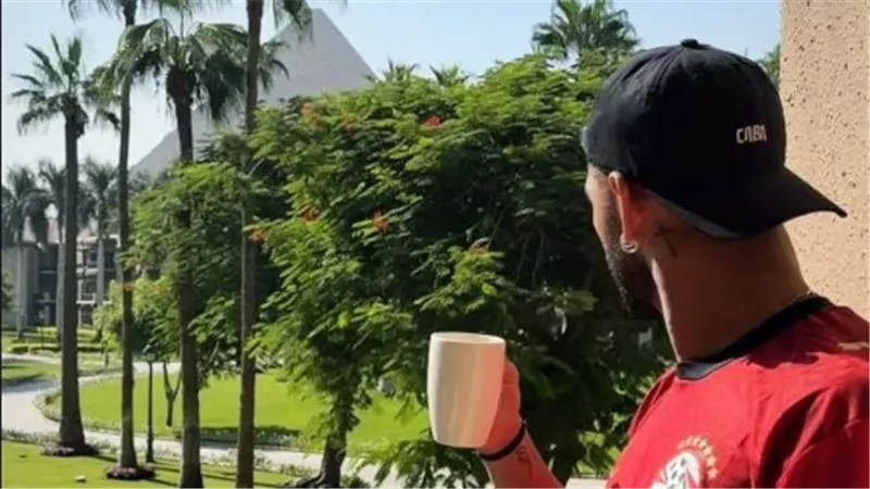 صورة ماتيوس كونيا بقميص منتخب مصر أمام الأهرامات تشغل الجماهير