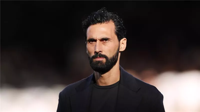 الاتحاد الإنجليزي يغرم أربيلوا 25 ألف إسترليني بسبب التشكيك في نزاهة التحكيم الاتحاد الإنجليزي يغرم أربيلوا 25 ألف إسترليني بسبب التشكيك في نزاهة التحكيم