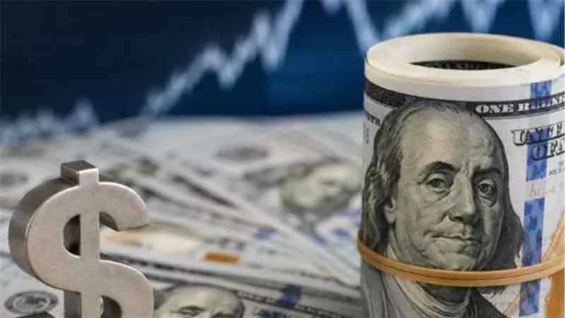 الدولار مقابل الجنيه اليوم.. تفاصيل الأسعار في البنك المركزي والأهلي ومصر