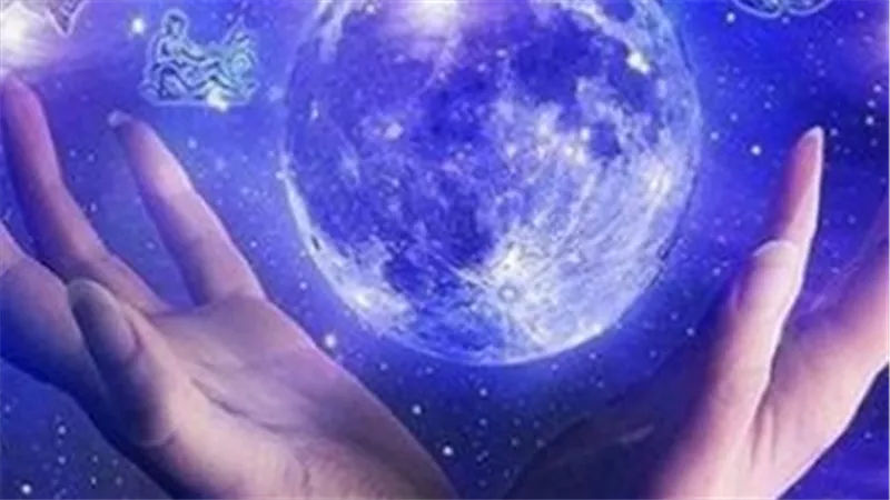 توقعات برجك اليوم.. ماذا تقول الأبراج عن العمل والحب والصحة؟