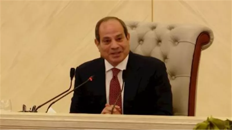 في ذكرى انتصارات أكتوبر.. السيسي يحيي شهداء القوات المسلحة ويضع إكليل الزهور