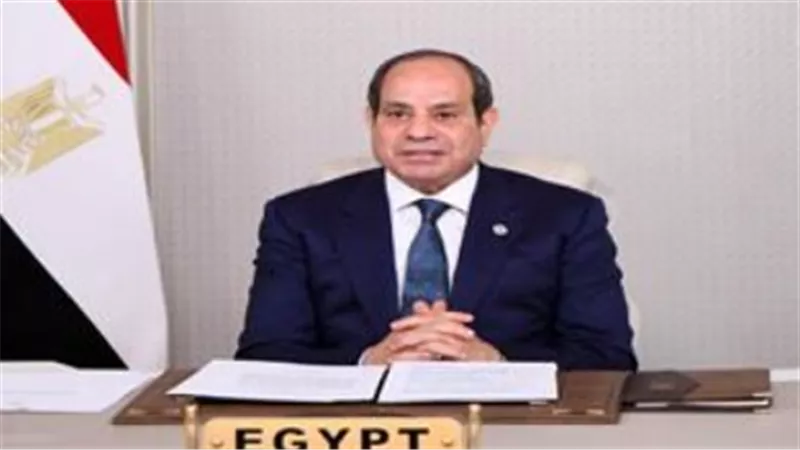 في ذكرى النصر.. السيسي يضع إكليل الزهور على قبر الجندي المجهول