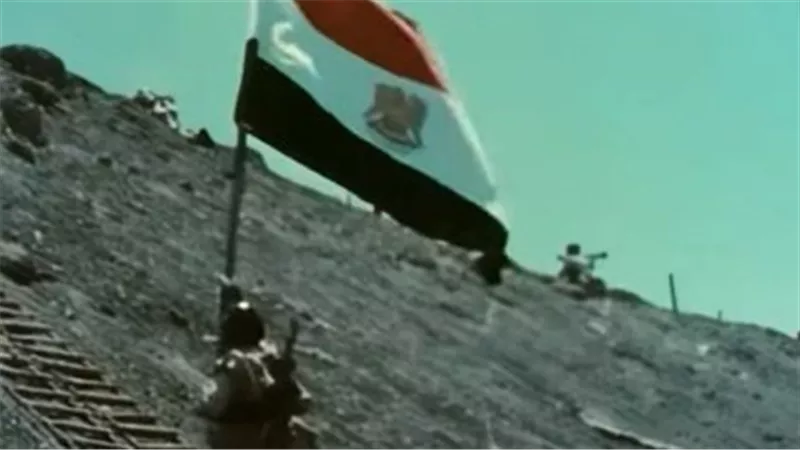في الثانية ظهرًا بدأت المفاجأة.. ماذا فعل الجيش المصري في أول ساعات الحرب؟