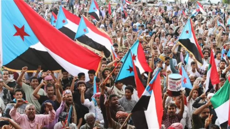 حماية الأرض أولًا: كيف تؤسس السيطرة الميدانية لشرعية استعادة دولة الجنوب؟