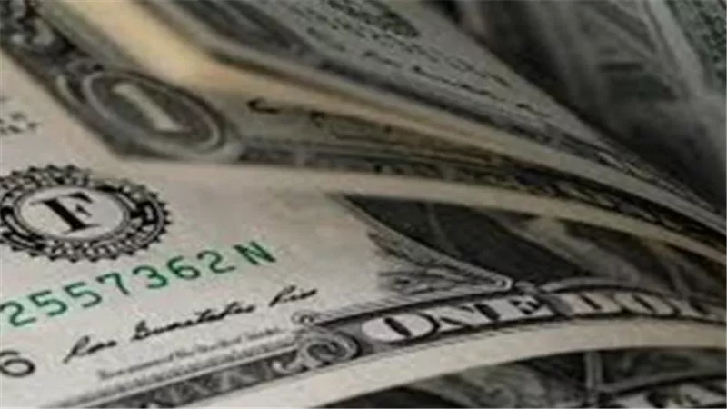الدولار يتراجع من جديد.. هل بدأ الجنيه يستعيد قوته؟