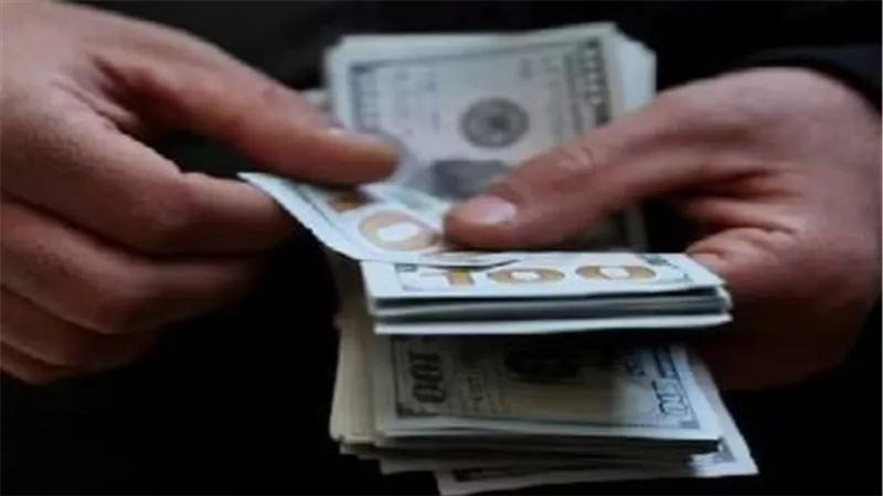 سعر الدولار اليوم السبت.. تعرف على أسعار العملة الأمريكية قبل عودة العمل بالبنوك