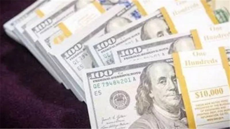 أسعار الدولار اليوم الإثنين.. بنك مصر يسجل 52.44 جنيه للبيع