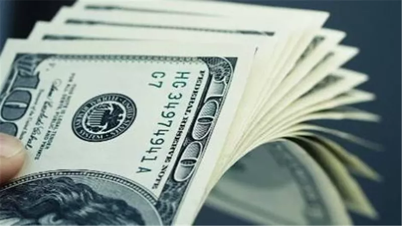 كم بلغ سعر الدولار اليوم؟ تفاصيل الأسعار في البنك المركزي والبنوك المصرية
