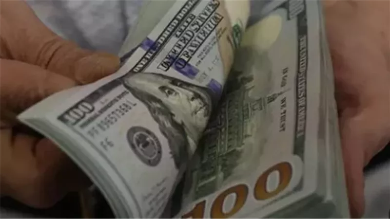 سعر الدولار في بنك الإسكندرية وقناة السويس اليوم.. آخر تحديث