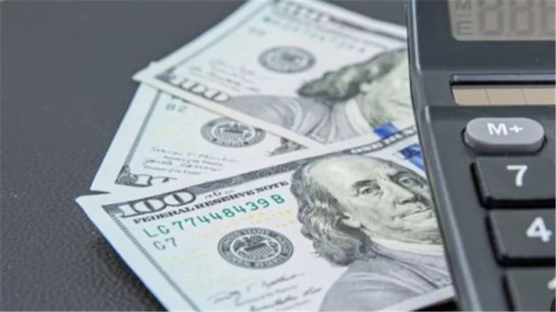 سعر الدولار اليوم في البنك المركزي والأهلي ومصر.. اعرف آخر التحديثات
