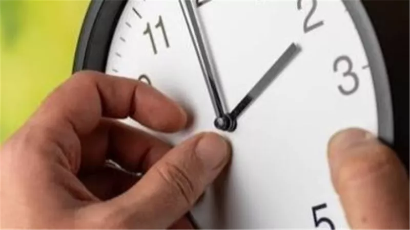 قانون التوقيت الصيفي رقم 24 لسنة 2023.. متى تتغير الساعة في أكتوبر؟
