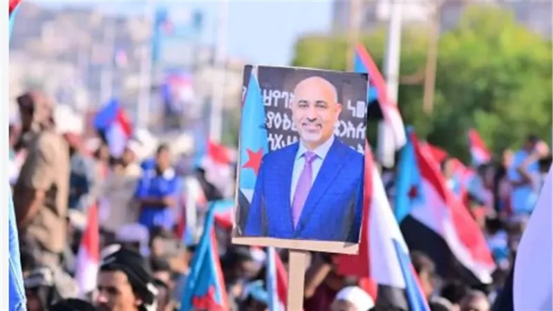 الاصطفاف الوطني الجنوبي.. ركيزة الأمن والاستقرار ومواجهة مخططات شق الصف الاصطفاف الوطني الجنوبي.. ركيزة الأمن والاستقرار ومواجهة مخططات شق الصف