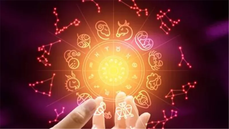 حظك اليوم الأربعاء.. أبراج تحتاج إلى الحذر وأخرى أمام فرص جديدة