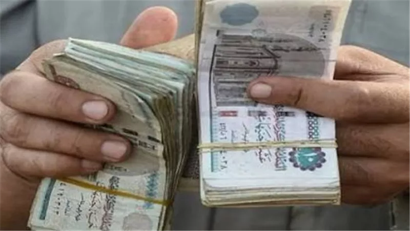 الحكومة تكشف خطة زيادة المرتبات.. 15 ألف جنيه حدًا أدنى للأجور بحلول 2030