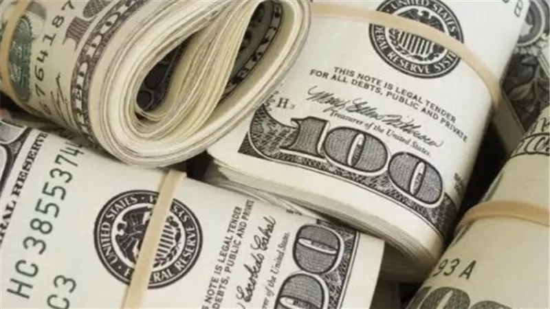 بكام الدولار في بنك مصر والأهلي؟ أسعار العملات اليوم في مصر