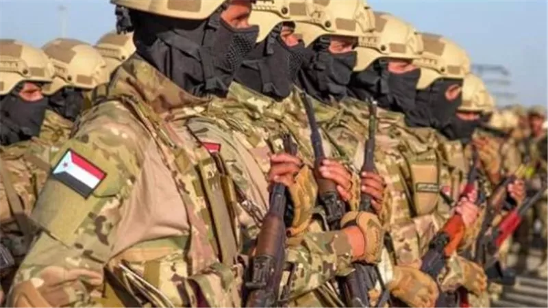 القوات المسلحة الجنوبية في مواجهة التهديدات الحوثية وحماية المحافظات الجنوبية القوات المسلحة الجنوبية في مواجهة التهديدات الحوثية وحماية المحافظات الجنوبية