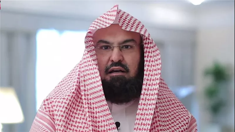  السديس يعلن عن عودة الاعتكاف في الحرمين