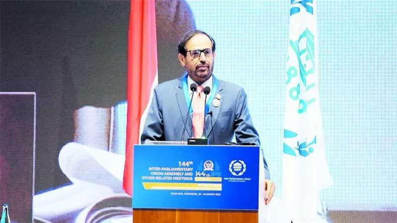 النعيمي يؤكد أهمية تكاتف وتضامن برلمانات العالم للقيام بمسؤولياتها نحو تهيئة بيئة دولية آمنة 