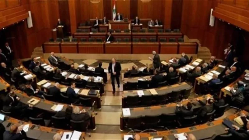لبنان: مشروع قانون لتقييد تحركات رؤوس الأموال