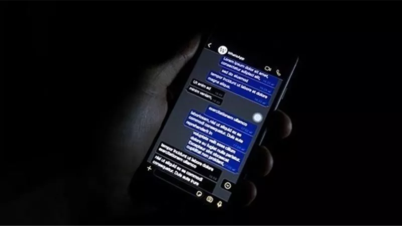 هل يحمي الوضع الداكن العينين من أضرار الشاشة؟