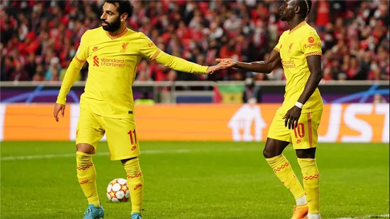 مدرب ليفربول يعلق على استبدال النجم المصري محمد صلاح خلال مواجهة فريقه بنفيكا