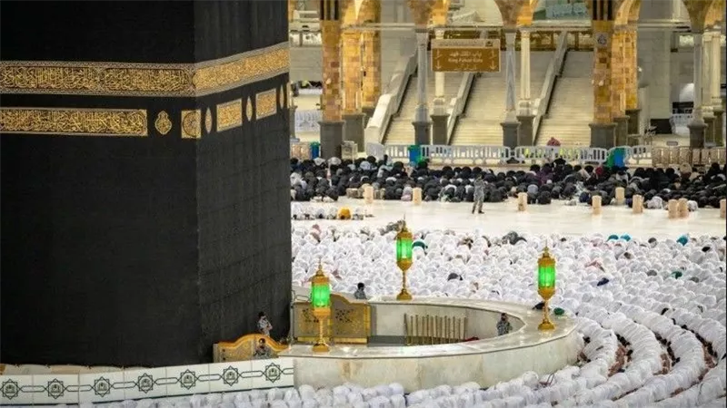 وفق ضوابط الإجراءات الاحترازية... تفويج أكثر من مليوني معتمر بالمسجد الحرام