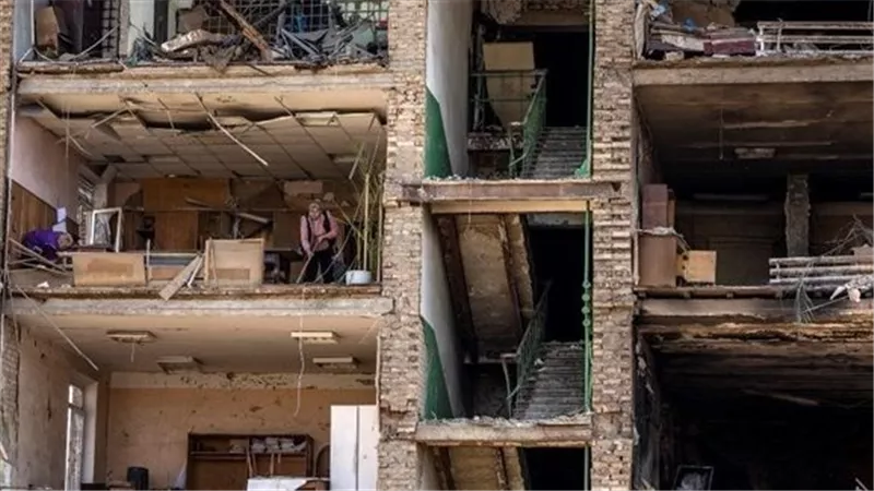 أوكرانيا.. 3 قتلى في قصف روسي جديد على خاركيف 