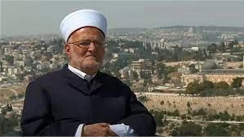 الشيخ عكرمة صبري يحذر من مخطط إسرائيلي يستهدف المسجد الأقصى ويدعو لتحرك إسلامي