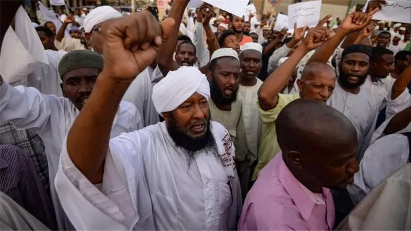 بتدشين تيار جديد.. كيف يُخطط الإخوان لإعادة الجماعة لحكم السودان؟