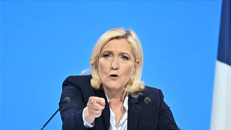 الانتخابات الفرنسية.. تحذيرات من فوز لوبان