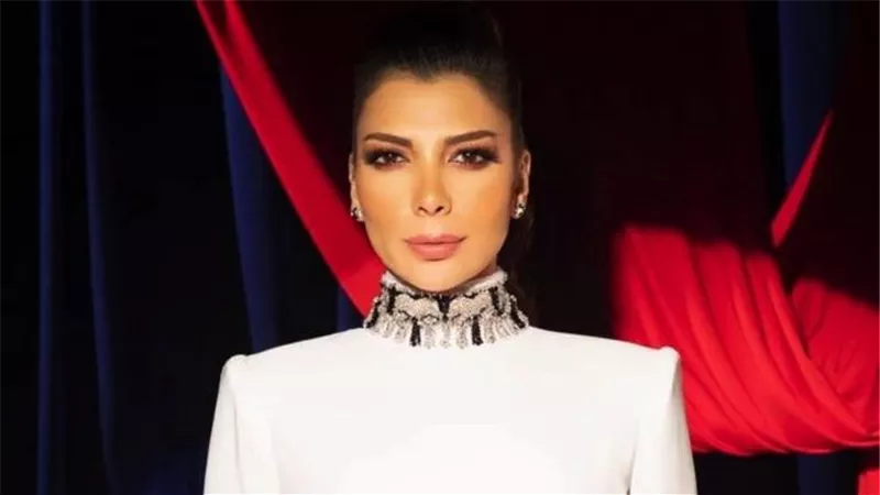 الفنانة السورية أصالة نصري ترد على خبر انفصالها عن فائق حسن (صورة)