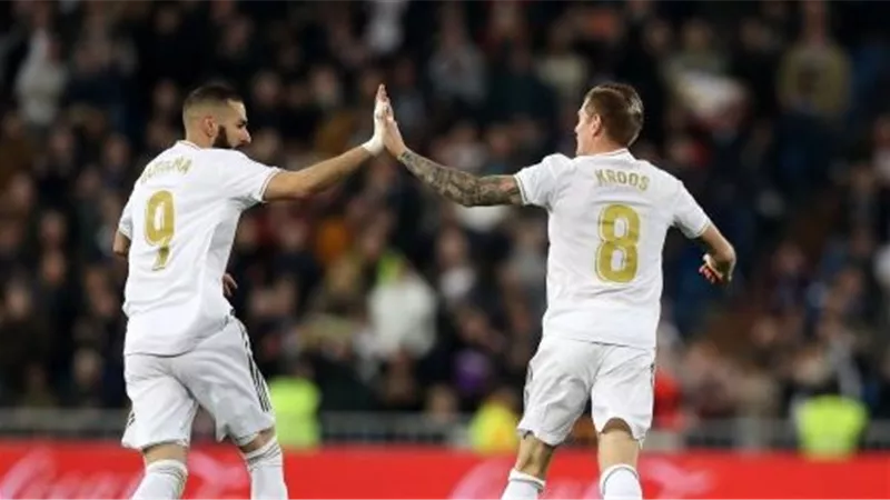 اليوم.. مباراة من العيار الثقيل بين مانشستر سيتي وضيفه ريال مدريد