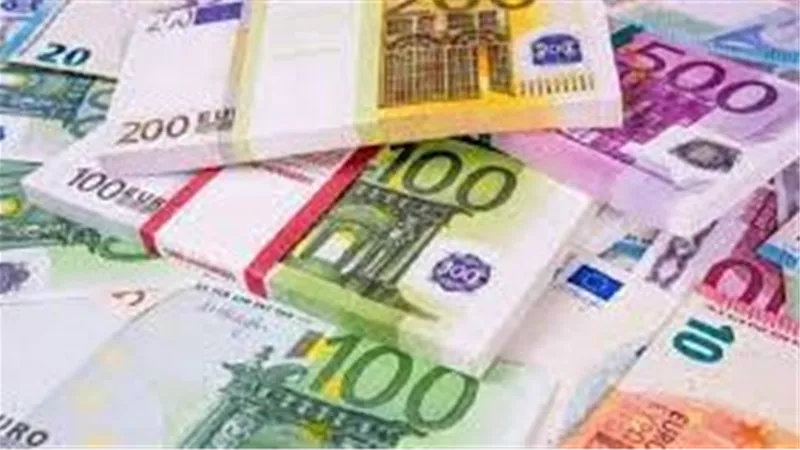 تراجع سعر اليورو في مصر صباح اليوم الأربعاء